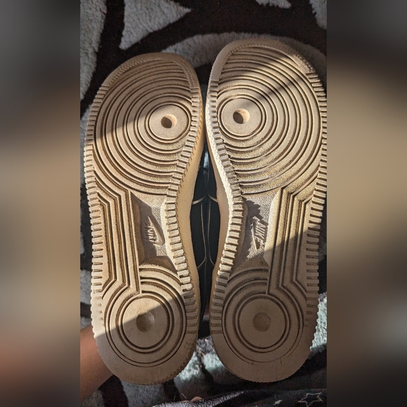 Nike Airforce 1 Black Metallic Sneakers- size 9 - Picture 4 of 7